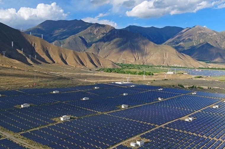 光伏基金是什么概念股，光伏產(chǎn)業(yè)龍頭基金有哪些