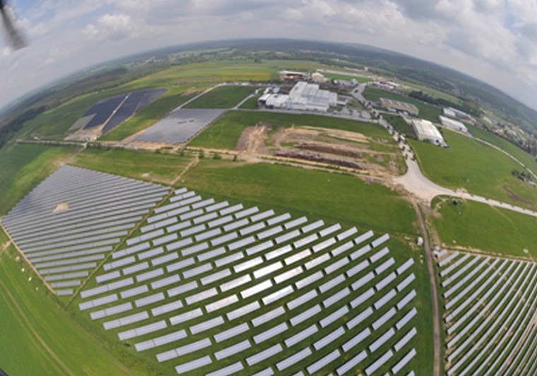 出口美國光伏組件企業(yè)排名,美國對(duì)中國光伏的雙反到底怎么回事