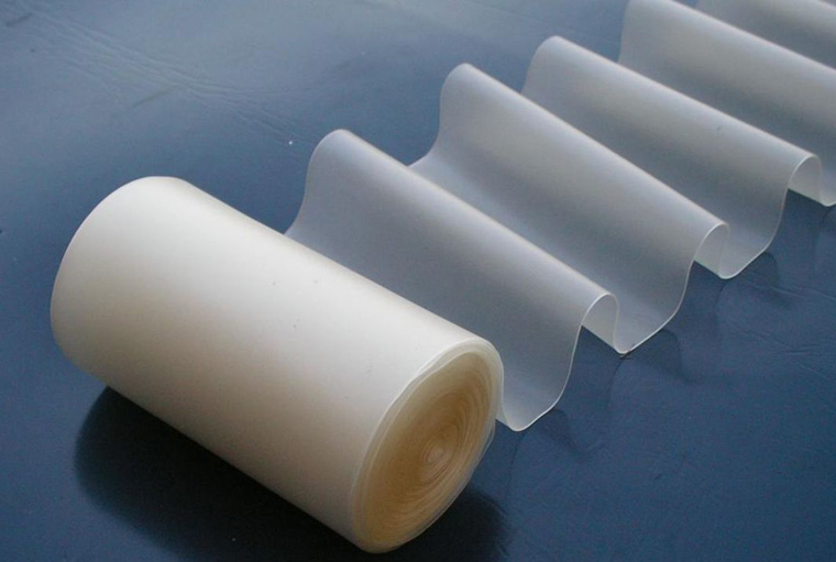 光伏膠膜使用壽命，poe材料生產(chǎn)工藝流程