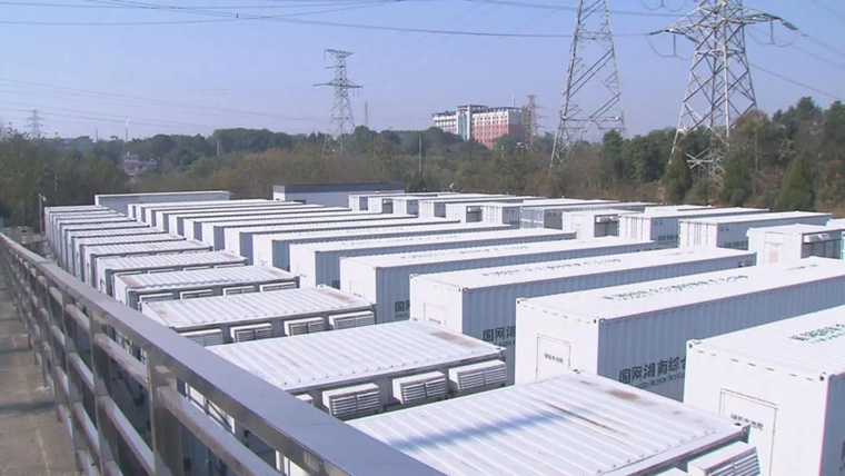 儲(chǔ)能板塊與電池板塊區(qū)別，工廠電池儲(chǔ)能電站優(yōu)缺點(diǎn)